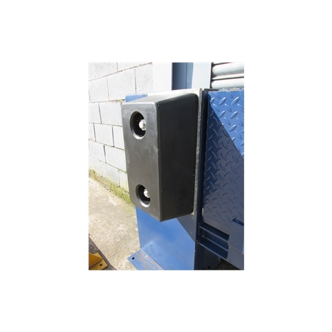 A004 Dock Bumper 450x250x150mm