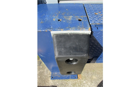 A004 Dock Bumper 450x250x150mm