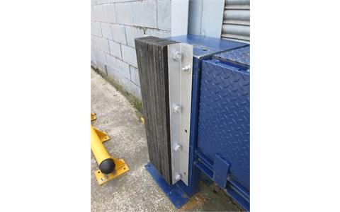 Laminated Dock Bumpers Height 300mm or 600mm or 900mm
