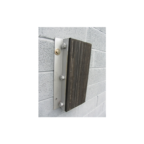 A026 Laminated Dock Bumper 600x250x100mm