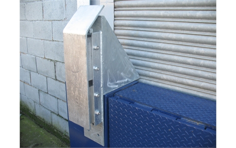 A030 Steel & Laminate Dock Bumper 960x586x200mm