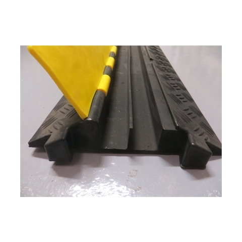 A222 Hose and Cable Ramp 250x50x1000mm for 32mm