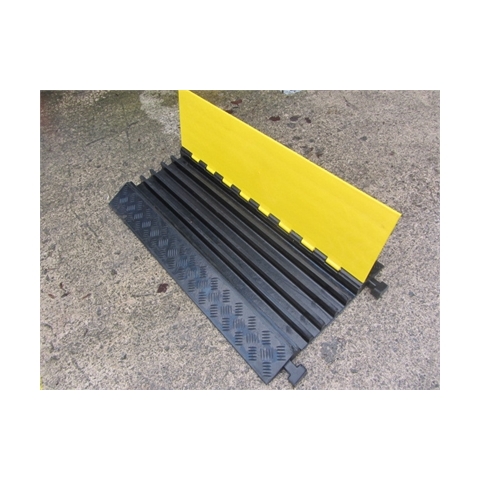 A223 Hose and Cable Ramp  590x80x960mm for 35mm