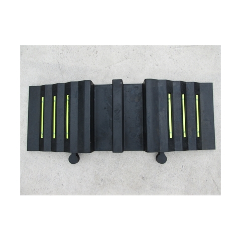 A226 Hose and Cable Ramp 850x300x84mm for 70mm 