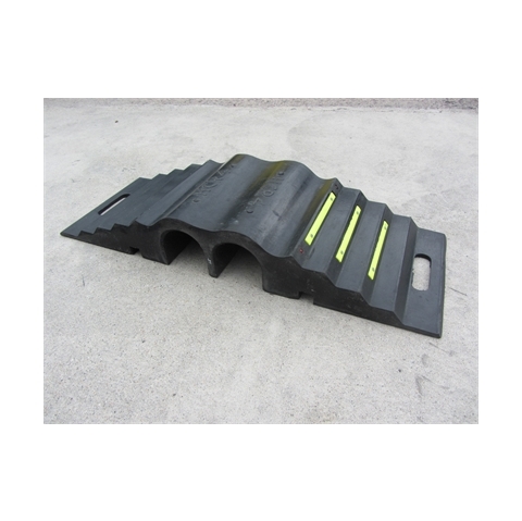 A228 Hose and Cable Ramp 840x300x125mm for 100mm