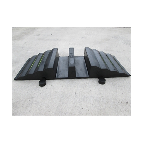 A229 Hose and Cable Ramp 820x310x102mm for 100mm